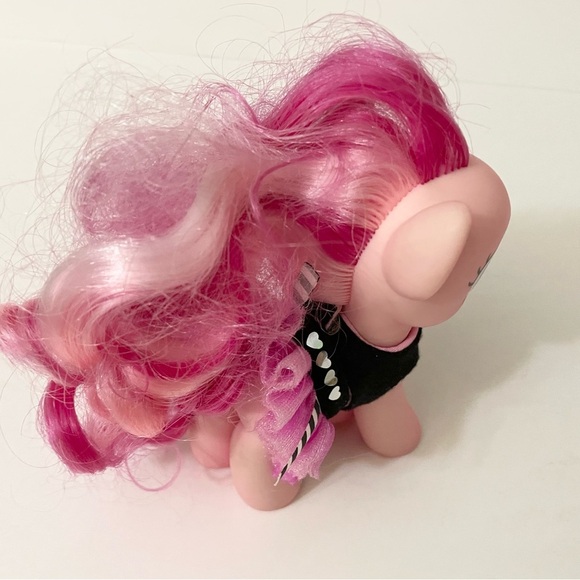My Little Pony Pinkie Pie Boutique Pink and Fabulous 6” Tall - Picture 16 of 16